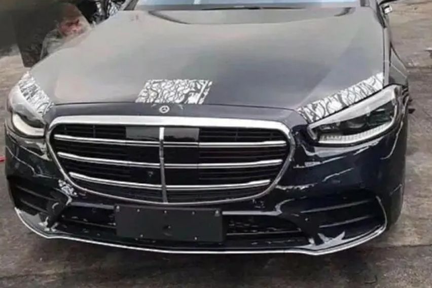 2021 Mercedes S-Class spy shots