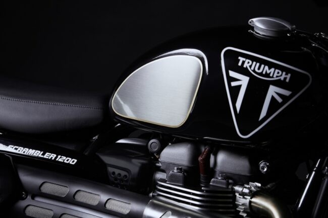2020/05/Triumph-Scrambler-1200-James-Bond5.jpg