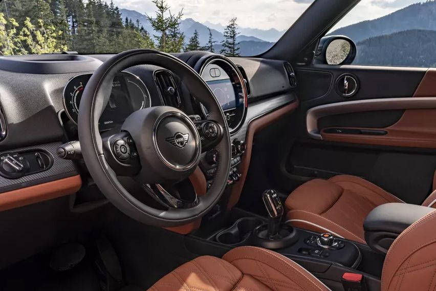 2021 Mini Countryman cabin