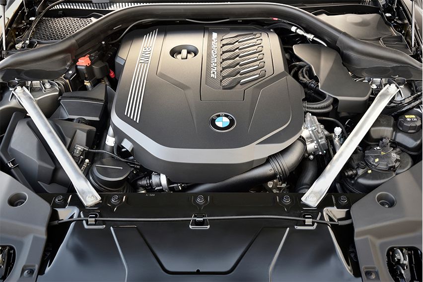 BMW Z4 M40i Frozen Edition engine