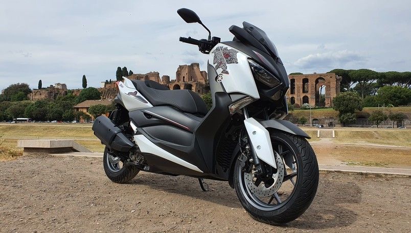 Yamaha xmax 300 in italy