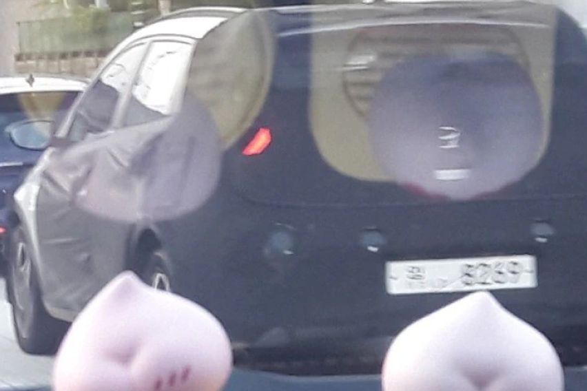 Hyundai new MPV rear