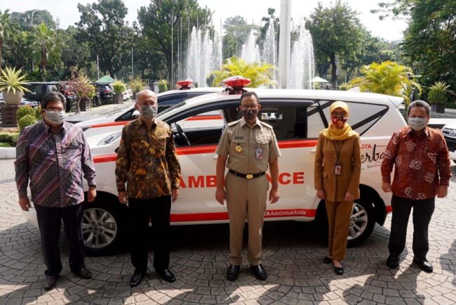 Toyota Sumbang Kijang Innova dan Rangkul Balai Latihan Produksi Face Mask Toyota Sumbang Kijang Innova dan Rangkul Balai Latihan Produksi Face Mask