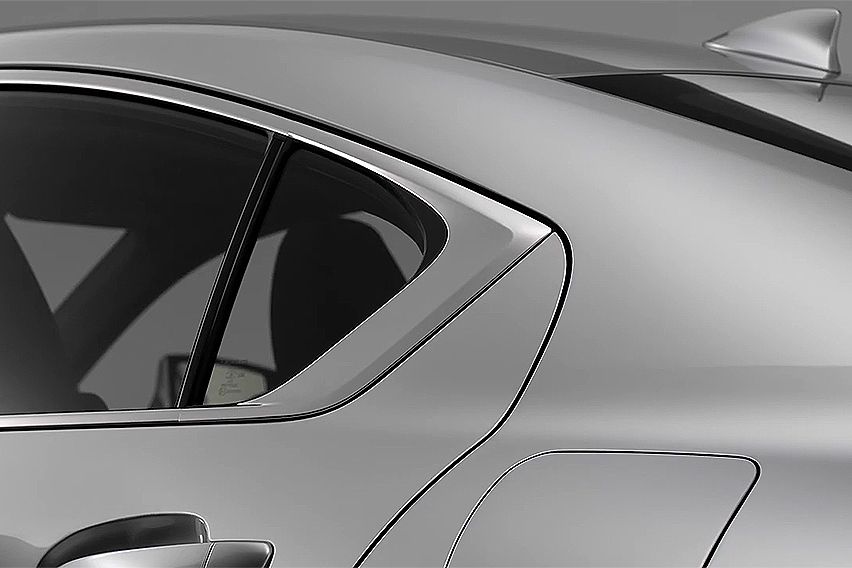 Lexus IS launch body photo 1