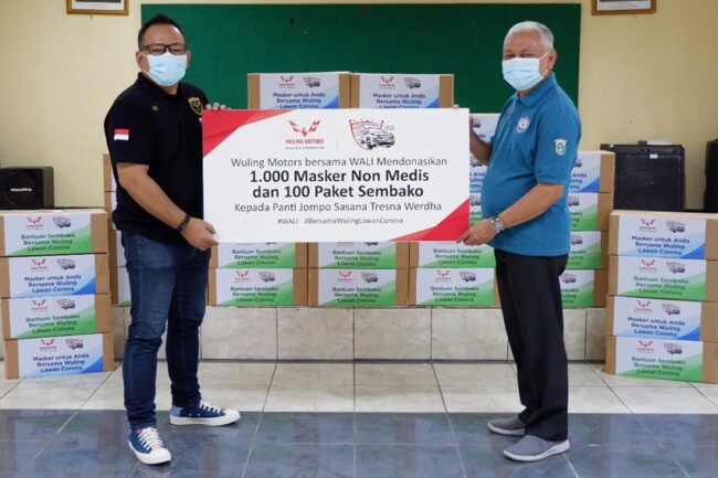 Komunitas Wuling Almaz Bantu Masyarakat yang Terdampak COVID-19 Komunitas Wuling Almaz Bantu Masyarakat yang Terdampak COVID-19