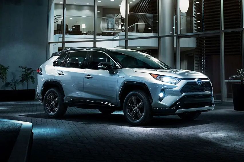 2020 Toyota RAV4 front
