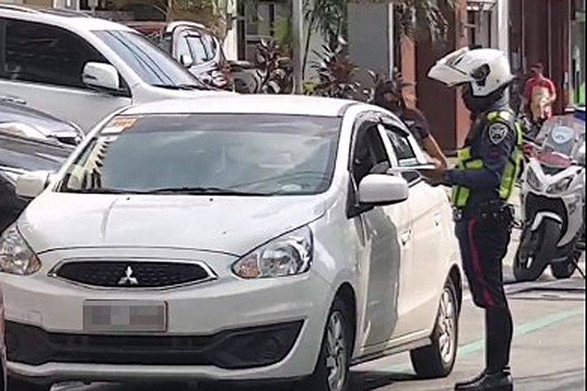 40 motorists fined for occupying bicycle lane