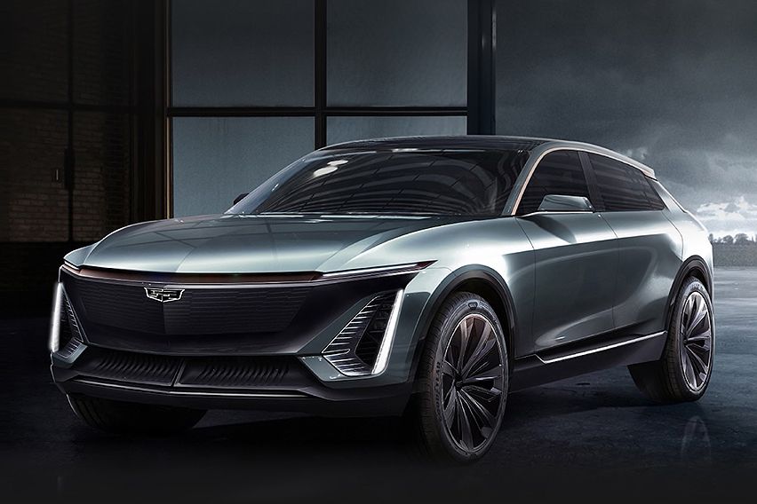 Cadillac Lyriq body photo 2