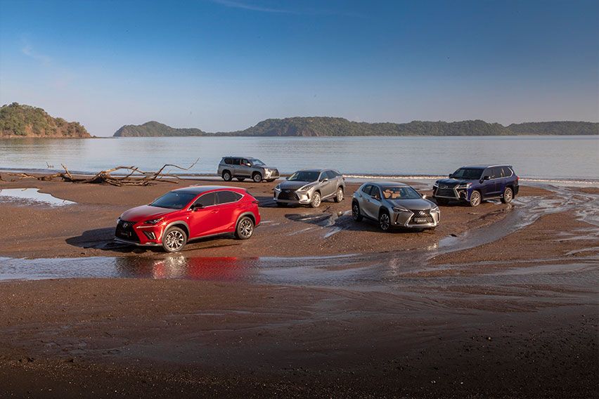 Lexus SUV group shot 3