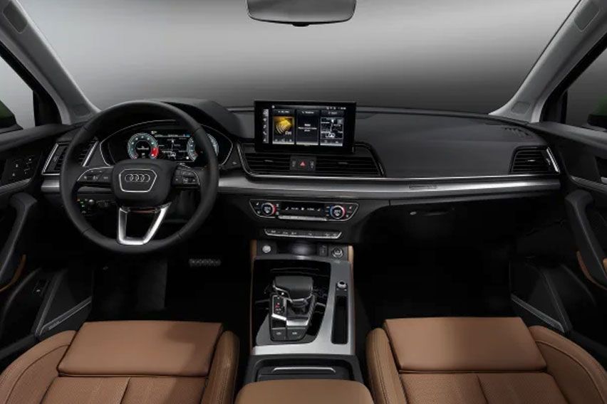 2021 Audi Q5 cabin