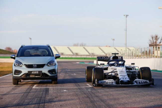 Honda Adaptasikan Teknologi F1 ke Jazz Terbaru Honda Adaptasikan Teknologi F1 ke Jazz Terbaru