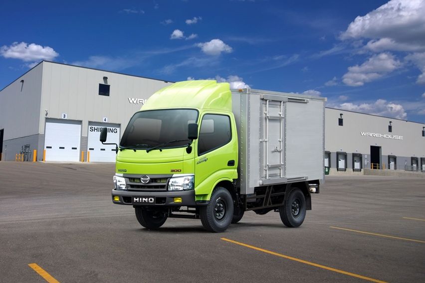 Hino Dutro bisa dibeli melalui marketplace Tokopedia