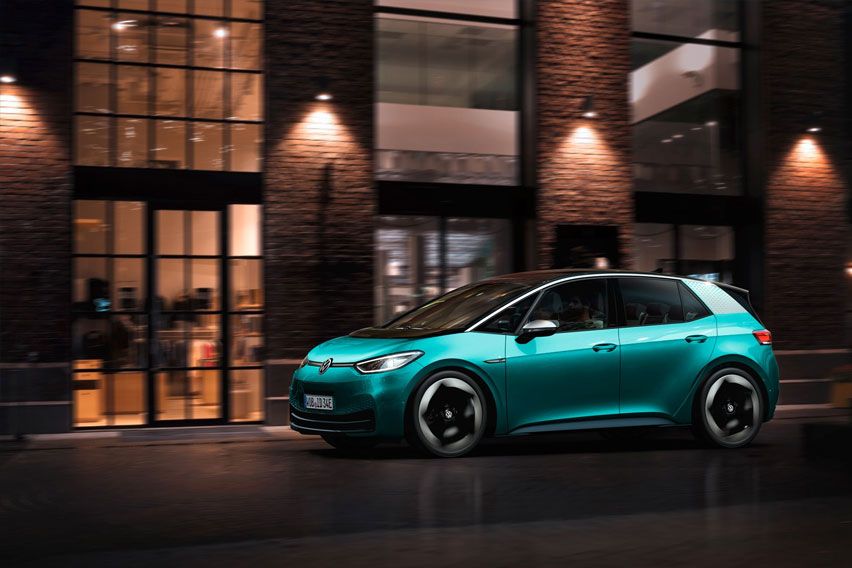 Volkswagen ID.3 R side