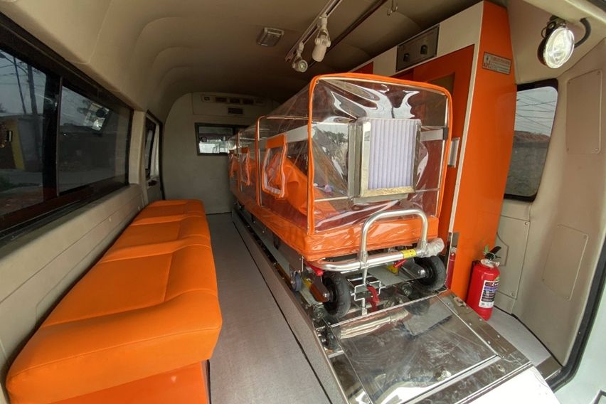 perlengkapan medis ambulans