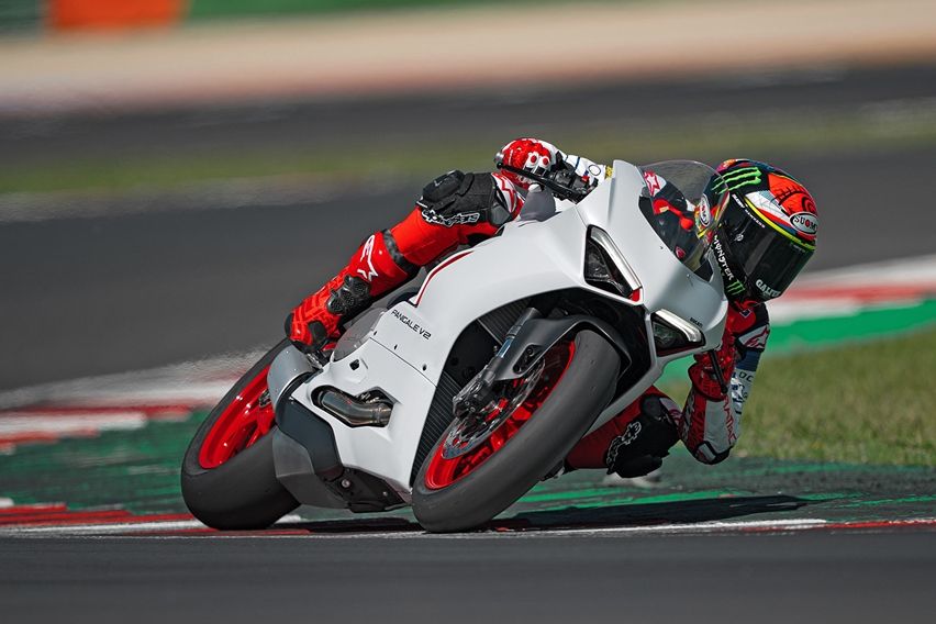 Francesco Bagnaia takjub dengan Panigale V2