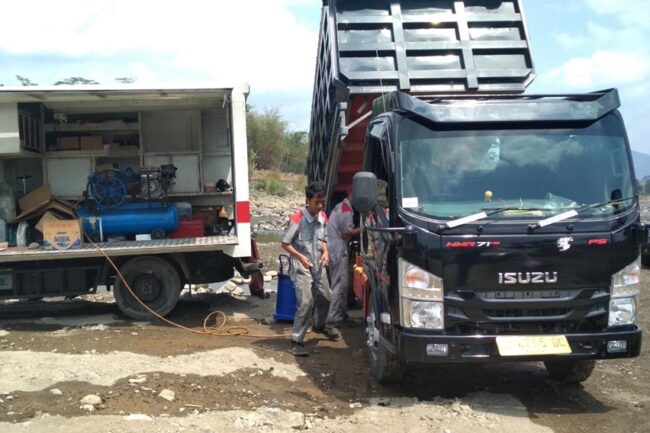 Menangkap Peluang Pasar Kendaraan Niaga di Jasa Logistik dan Bisnis Pengiriman Menangkap Peluang Pasar Kendaraan Niaga di Jasa Logistik dan Bisnis Pengiriman