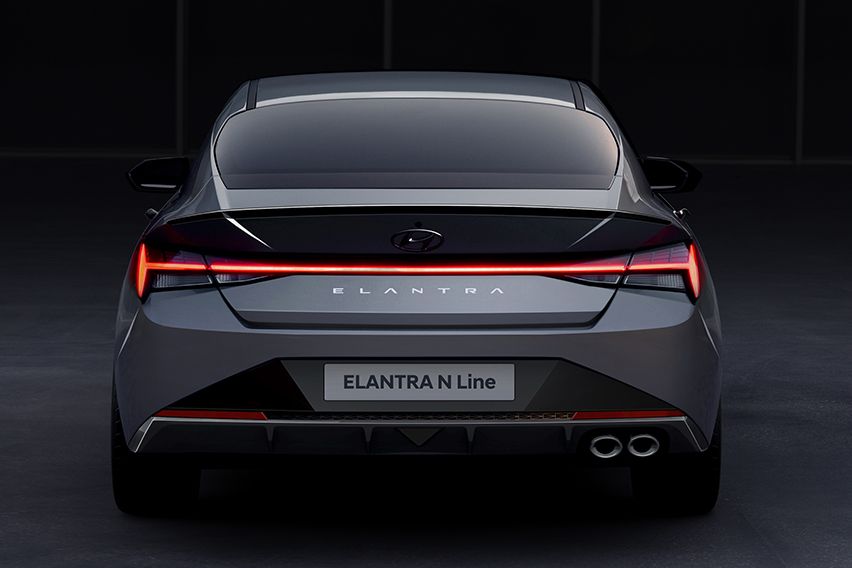 Hyundai Elantra N Line body photo 2