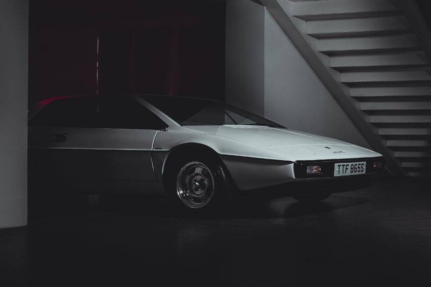 Lotus Evija stands next to Esprit S1 from the 1977 James Bond movie