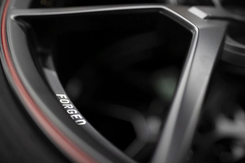 Honda Civic Type-R Limited Edition wheels