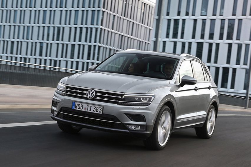 Volkswagen Tiguan front