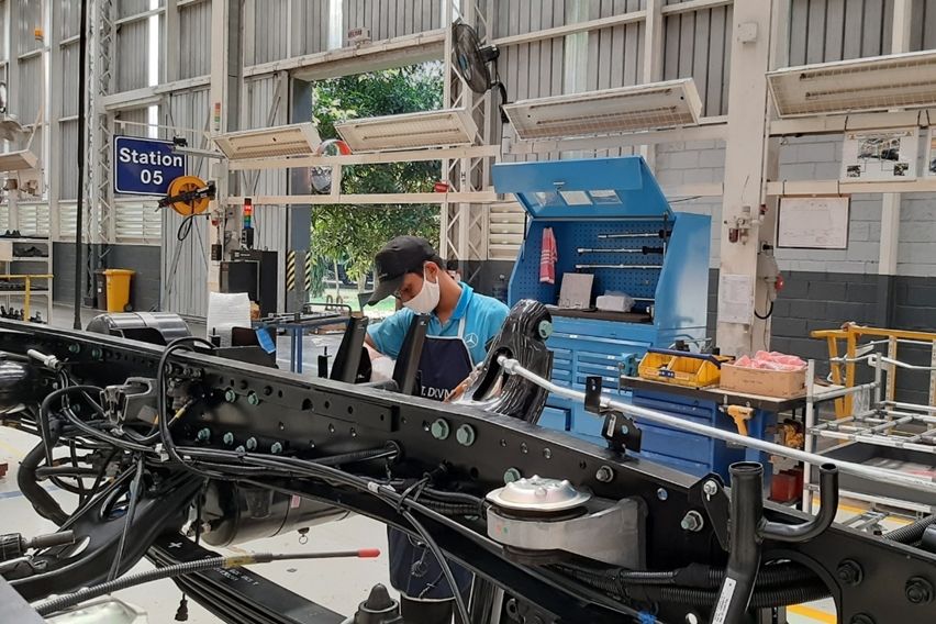 Pabrik DCVMI di Wanaherang mulai produksi kembali