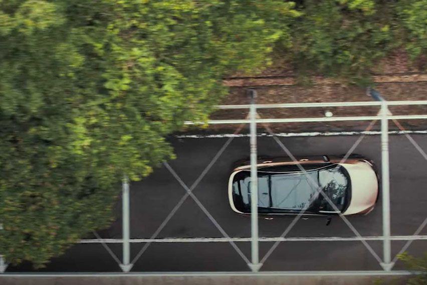 Nissan Ariya top view