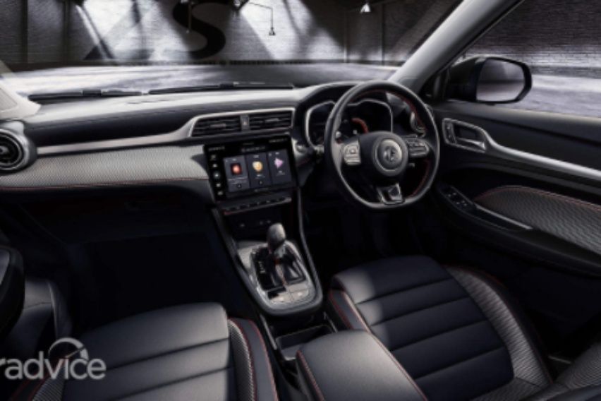 MG ZST interior
