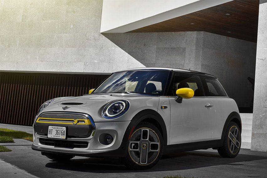 2020 Bangkok Motor Show: Mini Cooper SE unveiled 