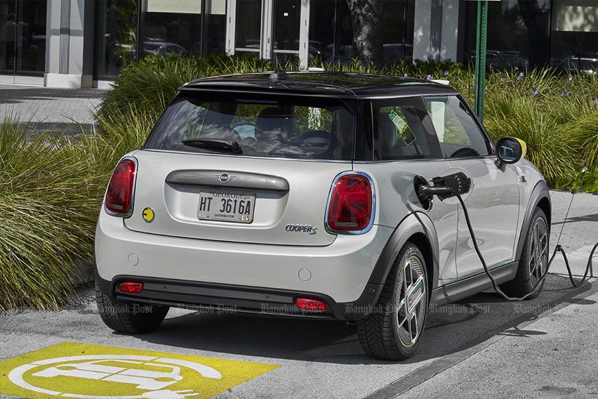 Mini Cooper SE charge