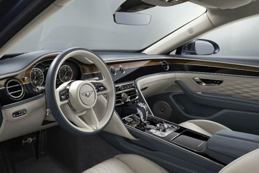 Bentley Flying Spur cabin