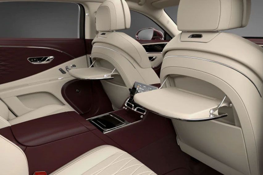 Bentley Flying Spur cabin