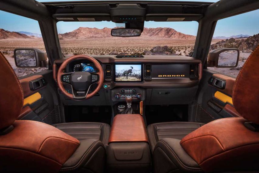 2021 Ford Bronco cabin