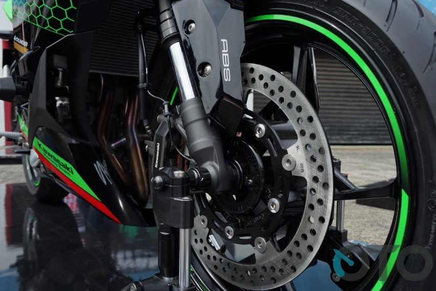 ninja ZX-25R front suspension