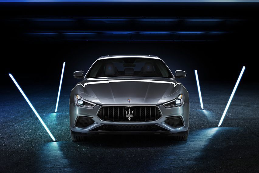Maserati_Ghibli_Hybrid body photo 3