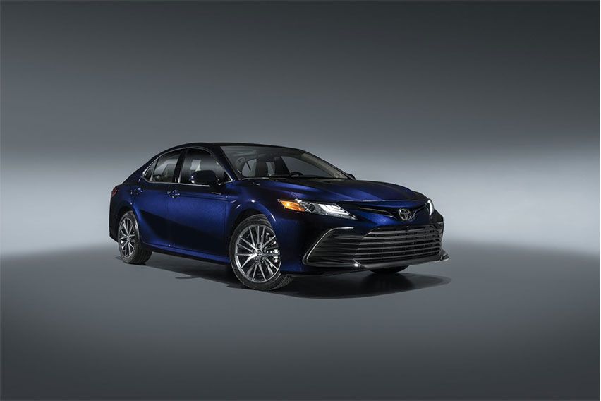 2021 Toyota Camry  front