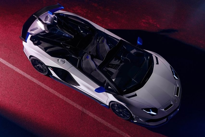 Aventador SVJ roadster xago