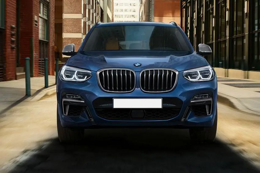 BMW X3 front
