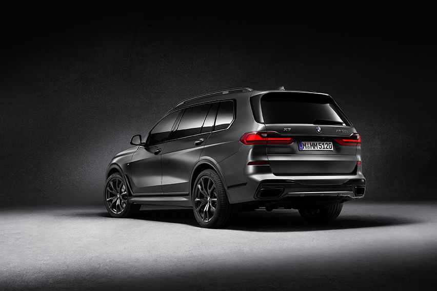 BMW X7 Dark Shadow Edition body photo 1