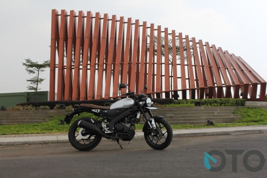 neo sport klasik Yamaha XSR155