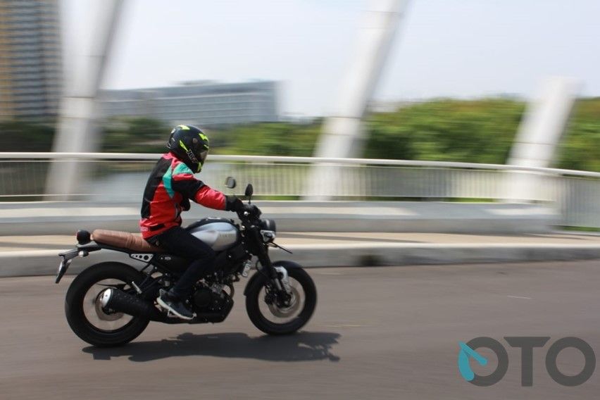 test ride Yamaha XSR 155