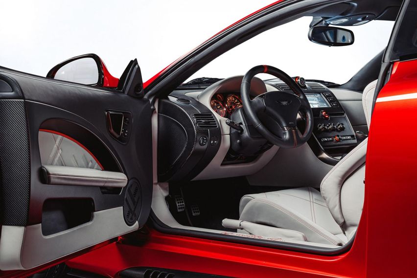 Callum Vanquish 25 rear cabin