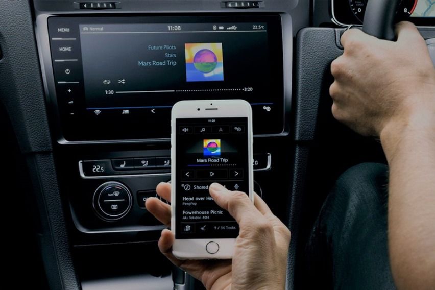 VW Golf connectivity