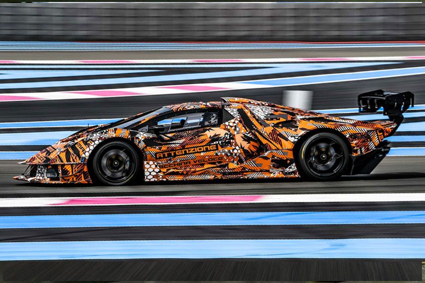 Lamborghini SCV12 side