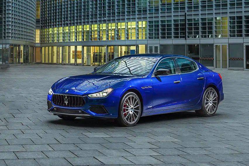 Maserati Teases Ghibli Trofeo And Quattroporte Trofeo Ahead Of Global Debut