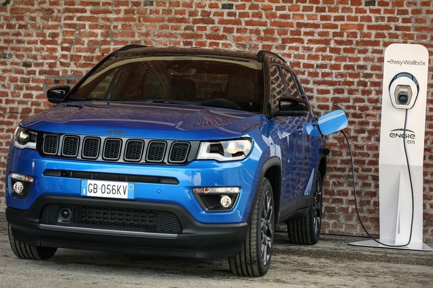 Jeep Renegade Dan Compass Plug In Hybrid Resmi Dipasarkan