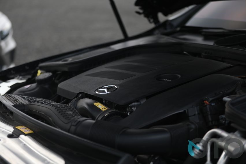 Mesin Mercedes-Benz C180