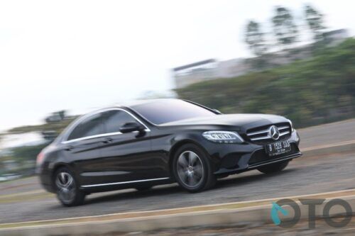 Road Test Mercedes-Benz C180: Seberapa ‘Mercedes’ kah Dia? (Part-1)