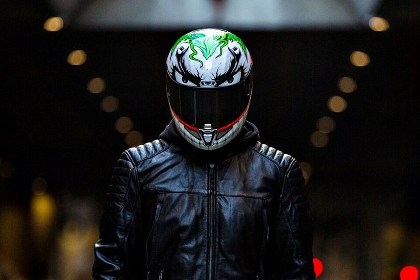 HJC Luncurkan Helm Seri RPHA 11 Pro Bermotif Joker, Dijual Rp 10 Jutaan