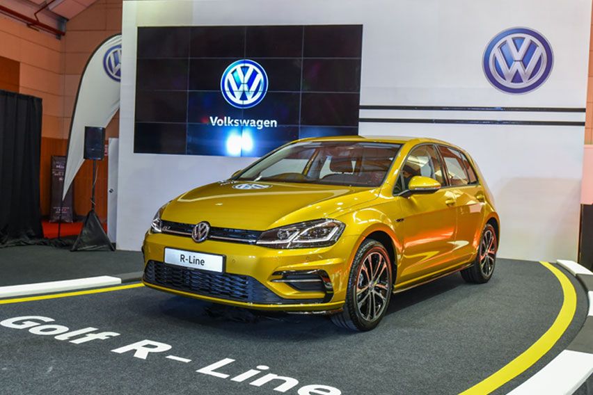 VW Golf R-Line