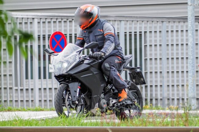 Wujud KTM RC 390 2021 Bocor Tanpa Kamuflase Wujud KTM RC 390 2021 Bocor Tanpa Kamuflase